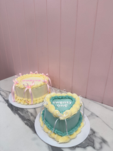 Load image into Gallery viewer, Vintage Love Heart Cake