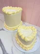 Load image into Gallery viewer, Vintage Love Heart Cake