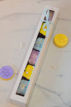 Load image into Gallery viewer, Mother's Day Brownie Stick

