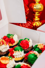 Load image into Gallery viewer, Christmas Bento Cupcakes
