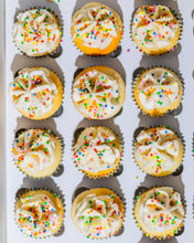 Load image into Gallery viewer, Mini Cupcakes
