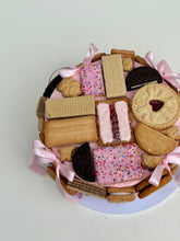 Load image into Gallery viewer, Bickie Cake
