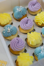 Load image into Gallery viewer, Mother's Day mini cupcakes

